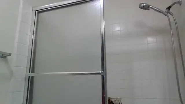 Snapshot of ganggang2123 chatting on 26, 4, 2026 ganggang2123 online show from 26, 4, 2026