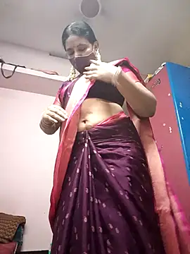Snapshot of Tamilaunty35 chatting on 5, 5, 2026 Tamilaunty35 online show from 5, 5, 2026