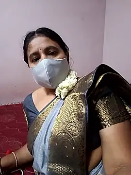 Snapshot of Tamilaunty35 chatting on 8, 5, 2026 Tamilaunty35 online show from 8, 5, 2026
