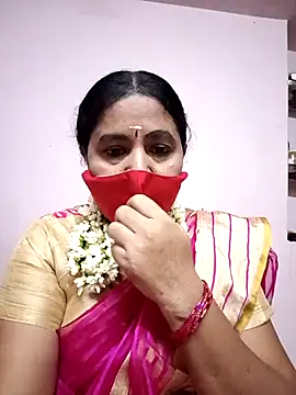Snapshot of Tamilaunty35 chatting on 12, 5, 2026 Tamilaunty35 online show from 12, 5, 2026