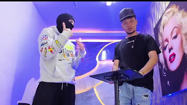 Snapshot of Iam_steven_ chatting on 24, 4, 2026 Iam steven online show from 24, 4, 2026