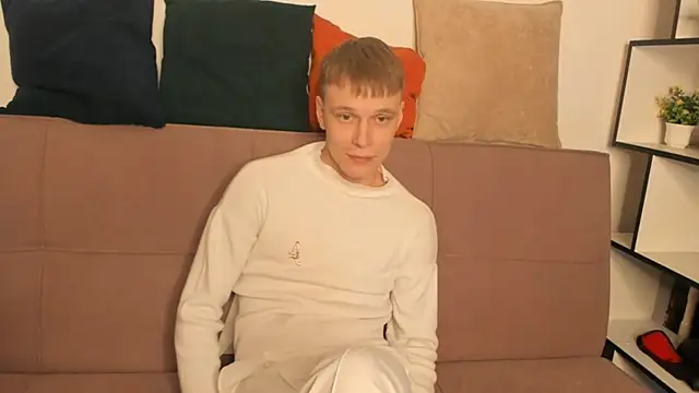 Snapshot of TwinkWhite chatting on 13, 4, 2026 TwinkWhite online show from 13, 4, 2026