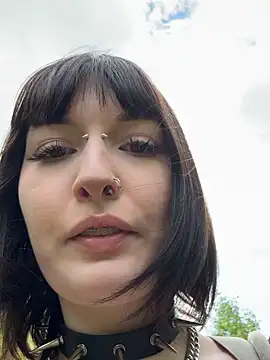 virusDoll online show from 27, 5, 2026