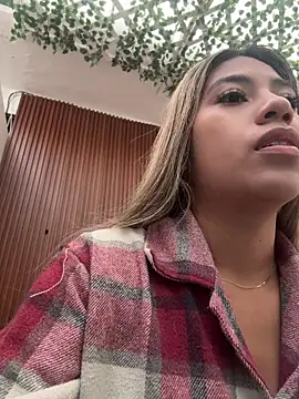 Kimmiebellarie online show from 8, 6, 2026