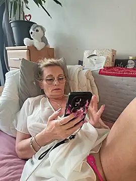 Blond lady czech online show from 8, 7, 2026
