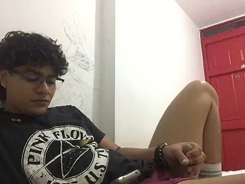 Snapshot of xhecho_uzumaki chatting on 3, 6, 2026 xhecho uzumaki online show from 3, 6, 2026