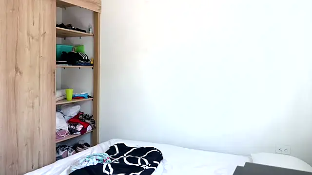 Snapshot of andrew_1520 chatting on 11, 2, 2026 andrew 1520 online show from 11, 2, 2026