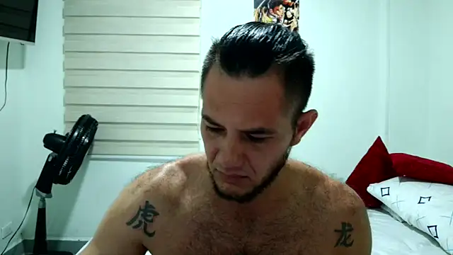 Snapshot of andrew_1520 chatting on 14, 2, 2026 andrew 1520 online show from 14, 2, 2026