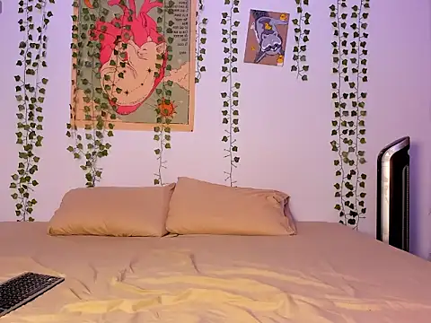 Snapshot of JaxJinx chatting on 14, 4, 2026 JaxJinx online show from 14, 4, 2026