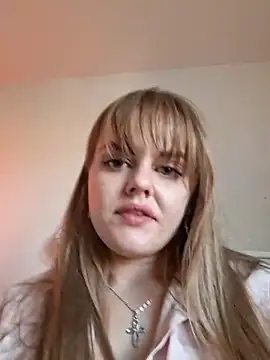 Snapshot of starlitceleste chatting on 24, 4, 2026 starlitceleste online show from 24, 4, 2026