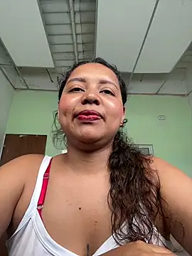 Snapshot of Ninibella chatting on 28, 4, 2026 Ninibella online show from 28, 4, 2026