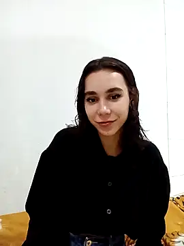 Snapshot of Givmg chatting on 17, 4, 2026 Givmg online show from 17, 4, 2026