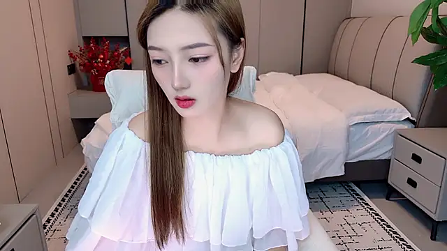 MMMxiXi6 online show from 27, 4, 2026