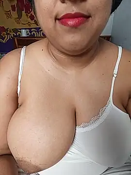 Snapshot of Suger_Lips_99 chatting on 25, 7, 2026 Suger Lips 99 online show from 25, 7, 2026