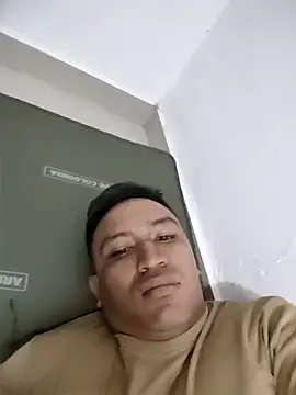 Snapshot of SnoozingThiamine chatting on 4, 6, 2026 SnoozingThiamine online show from 4, 6, 2026
