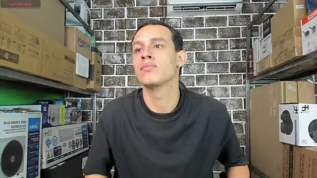 Snapshot of 69osiris chatting on 12, 4, 2026 69osiris online show from 12, 4, 2026