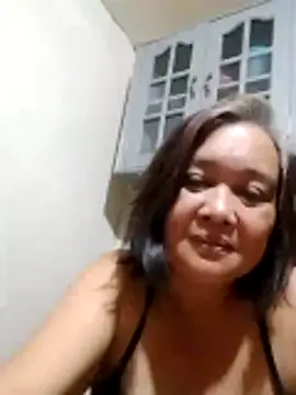 Snapshot of jeanyummytits chatting on 11, 5, 2026 jeanyummytits online show from 11, 5, 2026