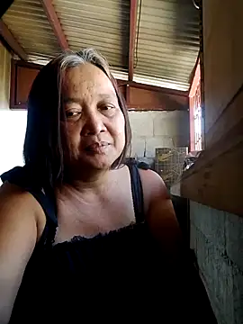 Snapshot of jeanyummytits chatting on 15, 5, 2026 jeanyummytits online show from 15, 5, 2026