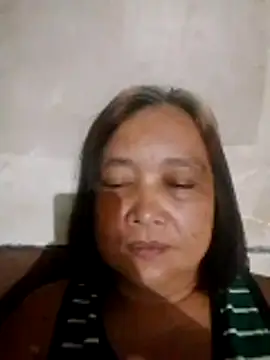 Snapshot of jeanyummytits chatting on 19, 5, 2026 jeanyummytits online show from 19, 5, 2026