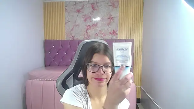 Kailee ch online show from 15, 4, 2026