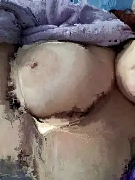 Snapshot of sapekbigtits chatting on 18, 4, 2026 sapekbigtits online show from 18, 4, 2026