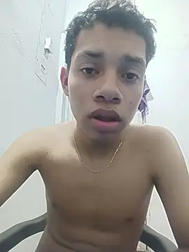 Snapshot of curious_straight_guy chatting on 5, 6, 2026 curious straight guy online show from 5, 6, 2026
