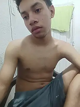 Snapshot of curious_straight_guy chatting on 16, 7, 2026 curious straight guy online show from 16, 7, 2026