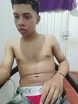 Snapshot of curious_straight_guy chatting on 21, 7, 2026 curious straight guy online show from 21, 7, 2026