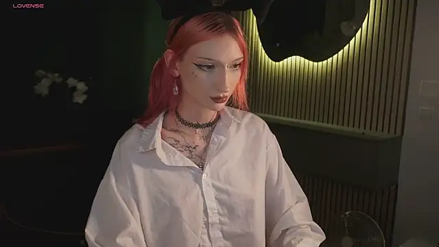 Snapshot of vamp_ray chatting on 11, 7, 2026 vamp ray online show from 11, 7, 2026
