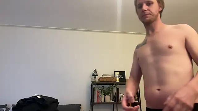 Snapshot of Tippygirl chatting on 14, 4, 2026 Tippygirl online show from 14, 4, 2026