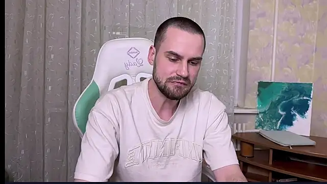 Snapshot of jordan_love1 chatting on 27, 4, 2026 jordan love1 online show from 27, 4, 2026