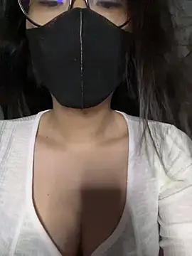 Snapshot of ZzyzyZ-009 chatting on 17, 7, 2026 ZzyzyZ-009 online show from 17, 7, 2026