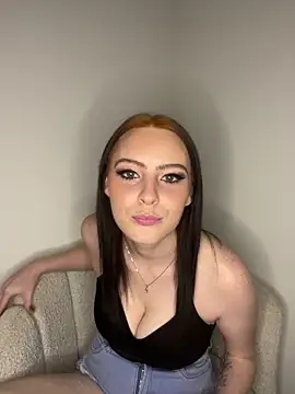 Snapshot of MiraVoss18 chatting on 19, 4, 2026 MiraVoss18 online show from 19, 4, 2026
