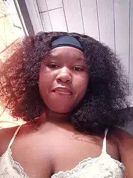 Snapshot of Diva-girl1 chatting on 20, 4, 2026 Diva-girl1 online show from 20, 4, 2026