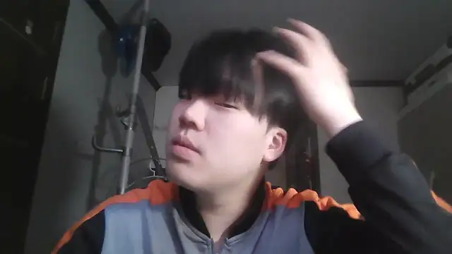 Snapshot of reogjdossw chatting on 14, 4, 2026 reogjdossw online show from 14, 4, 2026