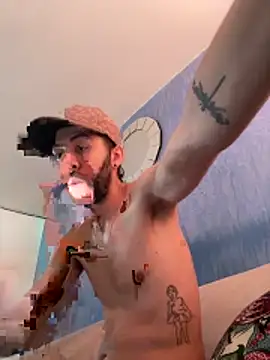 Snapshot of MaXWof00 chatting on 27, 4, 2026 MaXWof00 online show from 27, 4, 2026