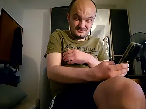 Snapshot of matteopeder chatting on 25, 5, 2026 matteopeder online show from 25, 5, 2026