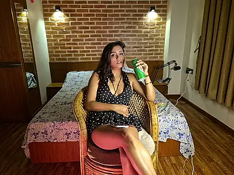 jellyyynspicyyy online show from 27, 7, 2026