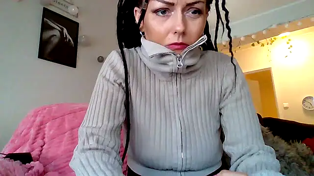 shyhornymommy online show from 25, 4, 2026