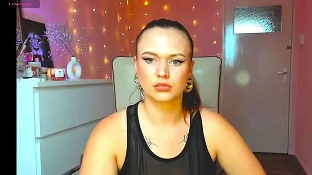 SweetLikaaa online show from 5, 6, 2026