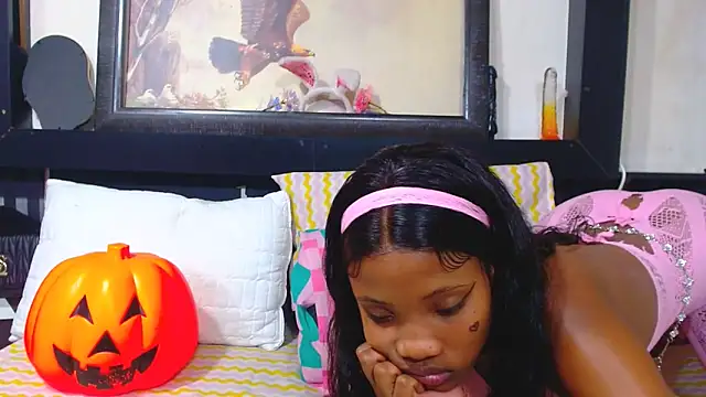 YoungBarbiexx online show from 26, 5, 2026