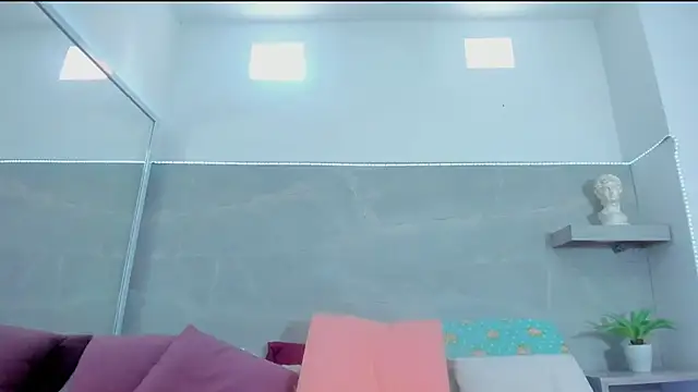 Snapshot of Kitty_Dream01 chatting on 20, 4, 2026 Kitty Dream01 online show from 20, 4, 2026