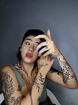 Snapshot of AteneaRockstar04 chatting on 14, 4, 2026 AteneaRockstar04 online show from 14, 4, 2026