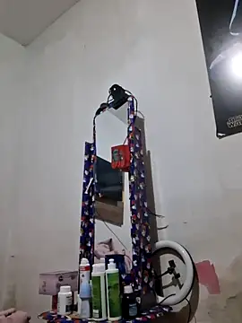 Snapshot of emimyy chatting on 27, 4, 2026 emimyy online show from 27, 4, 2026