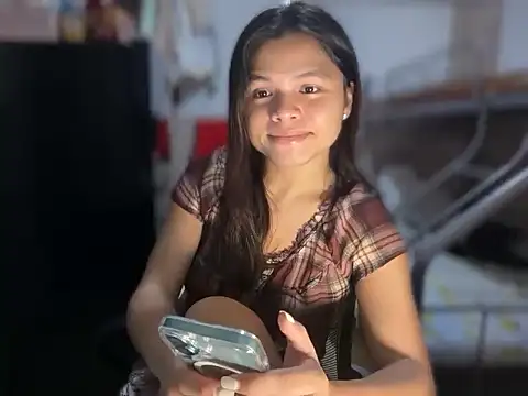 Snapshot of transaliyah chatting on 20, 4, 2026 transaliyah online show from 20, 4, 2026