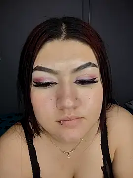 Snapshot of Mia2024 chatting on 22, 4, 2026 Mia2024 online show from 22, 4, 2026