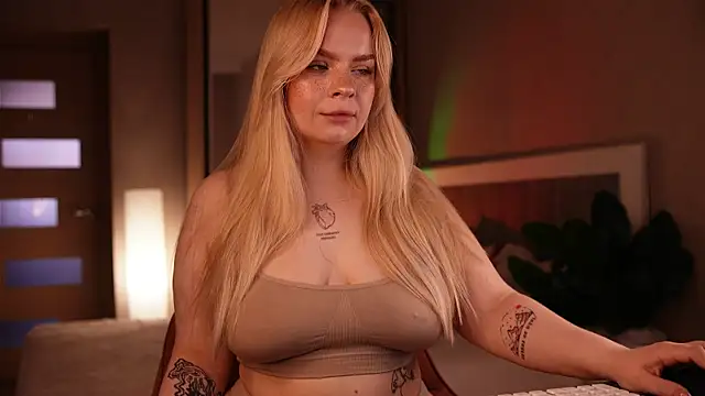 Snapshot of LisaLove3 chatting on 1, 7, 2026 LisaLove3 online show from 1, 7, 2026