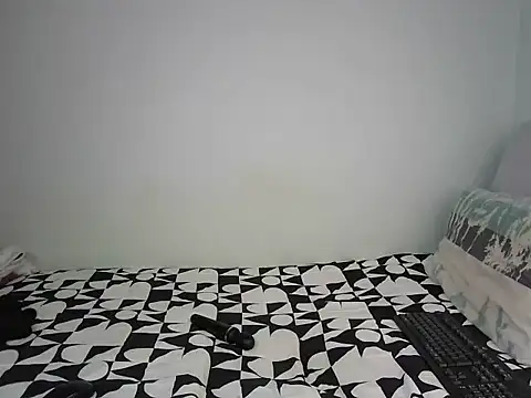 COCO  JUICY online show from 29, 4, 2026