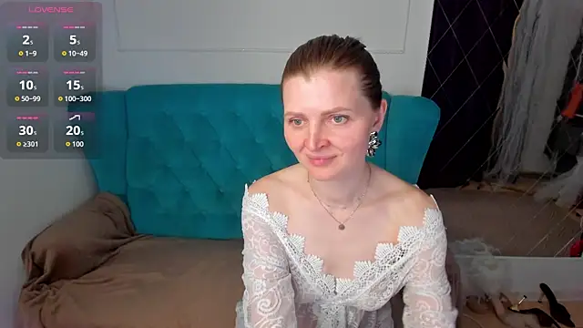 Snapshot of Liza__Evans chatting on 5, 6, 2026 Liza Evans online show from 5, 6, 2026