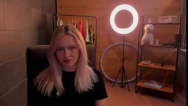 Snapshot of JeannDiaz chatting on 22, 4, 2026 JeannDiaz online show from 22, 4, 2026